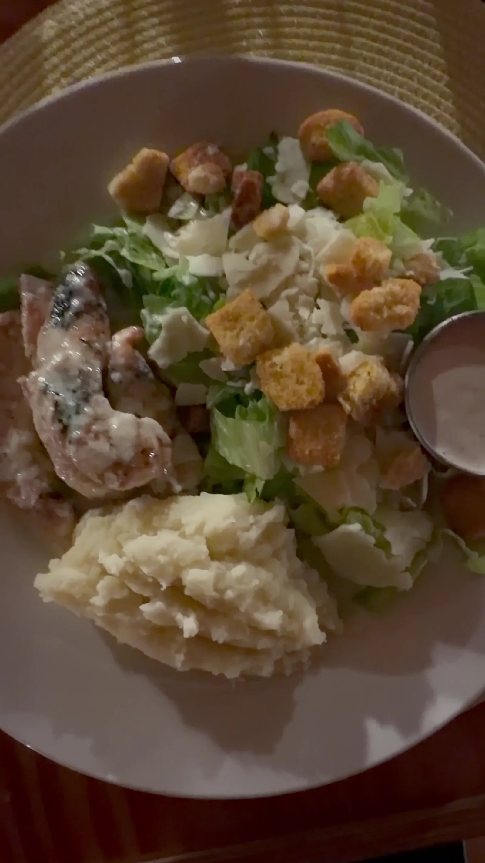 A fresh island dinner
