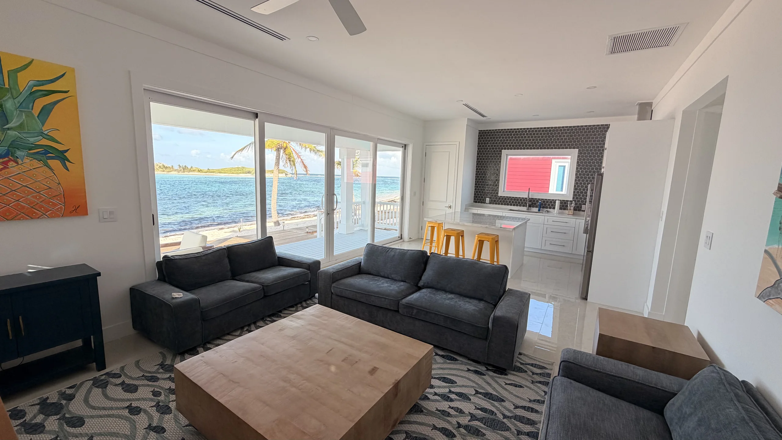 An Oceanfront Villa at Coconut Bay, photo 2
